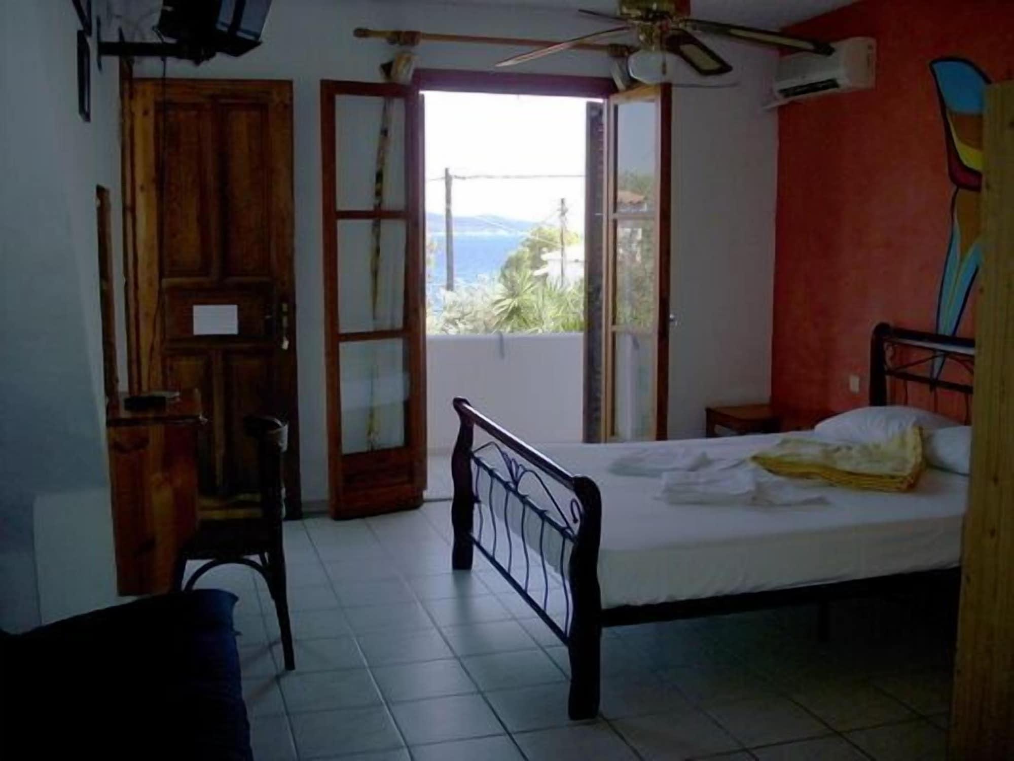 Amaranthos Skiathos View Megali Ammos  Exterior photo